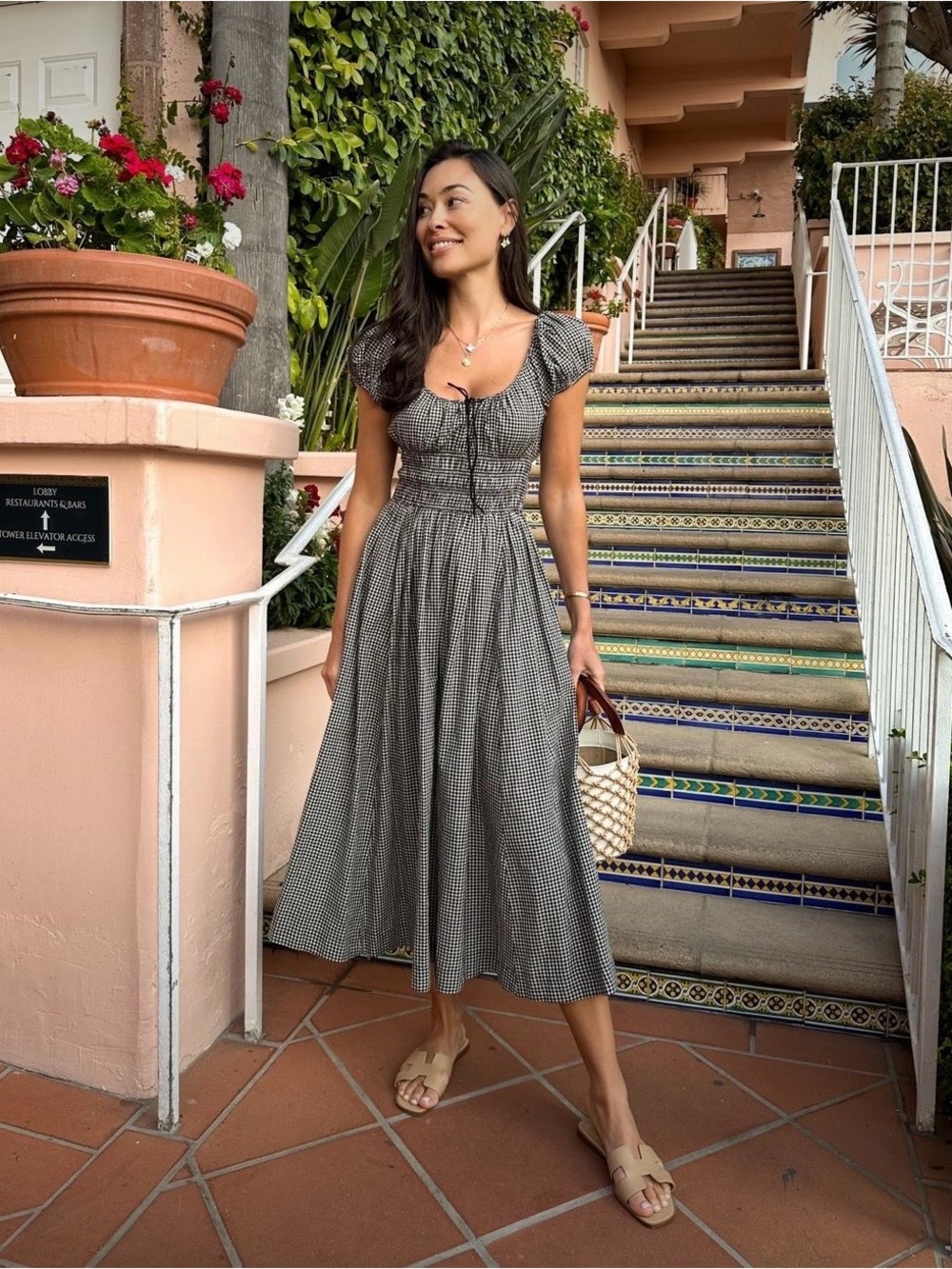 Doen Gingham Puff-Sleeve Midi Dress in Black and White